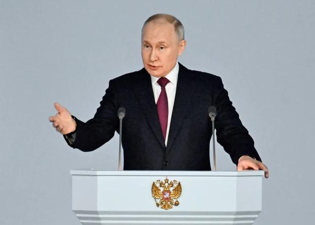 当地时间2月21日,俄总统普京在莫斯科发表国情咨文演讲 图自ic photo