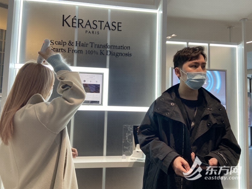 跨国企业在中国｜“爆款”展品频频落地上海，欧莱雅打造“中国定制”美妆_手机新浪网
