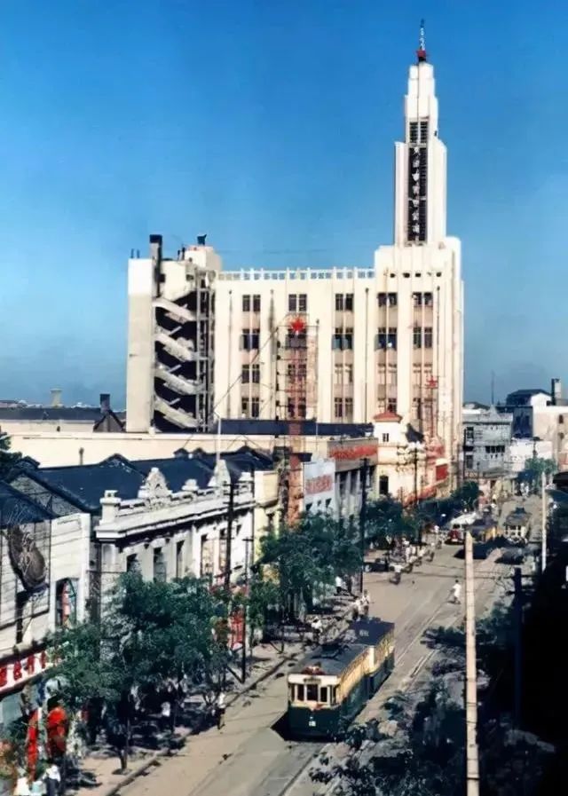 上世纪50年代的天津百货大楼