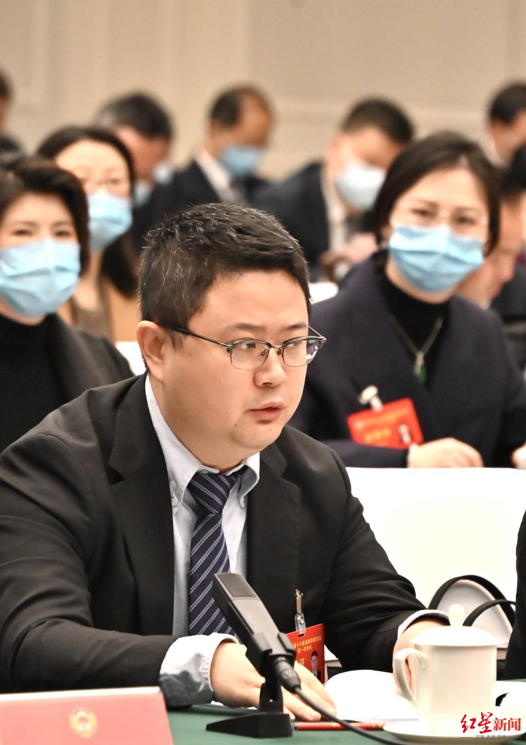 成都市政协委员雷鹏