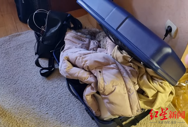 ↑塔雅准备的随身行李 截图自Taya Ukraine