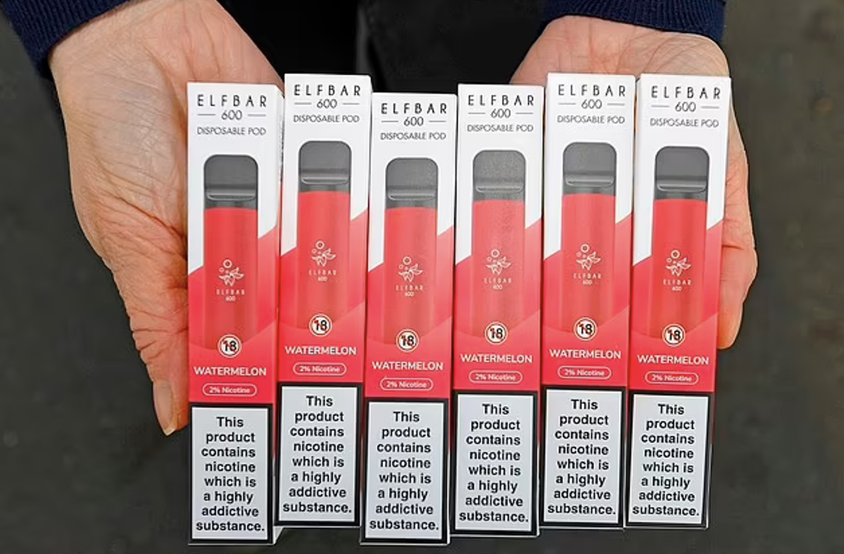 elf bar 600型号的电子烟