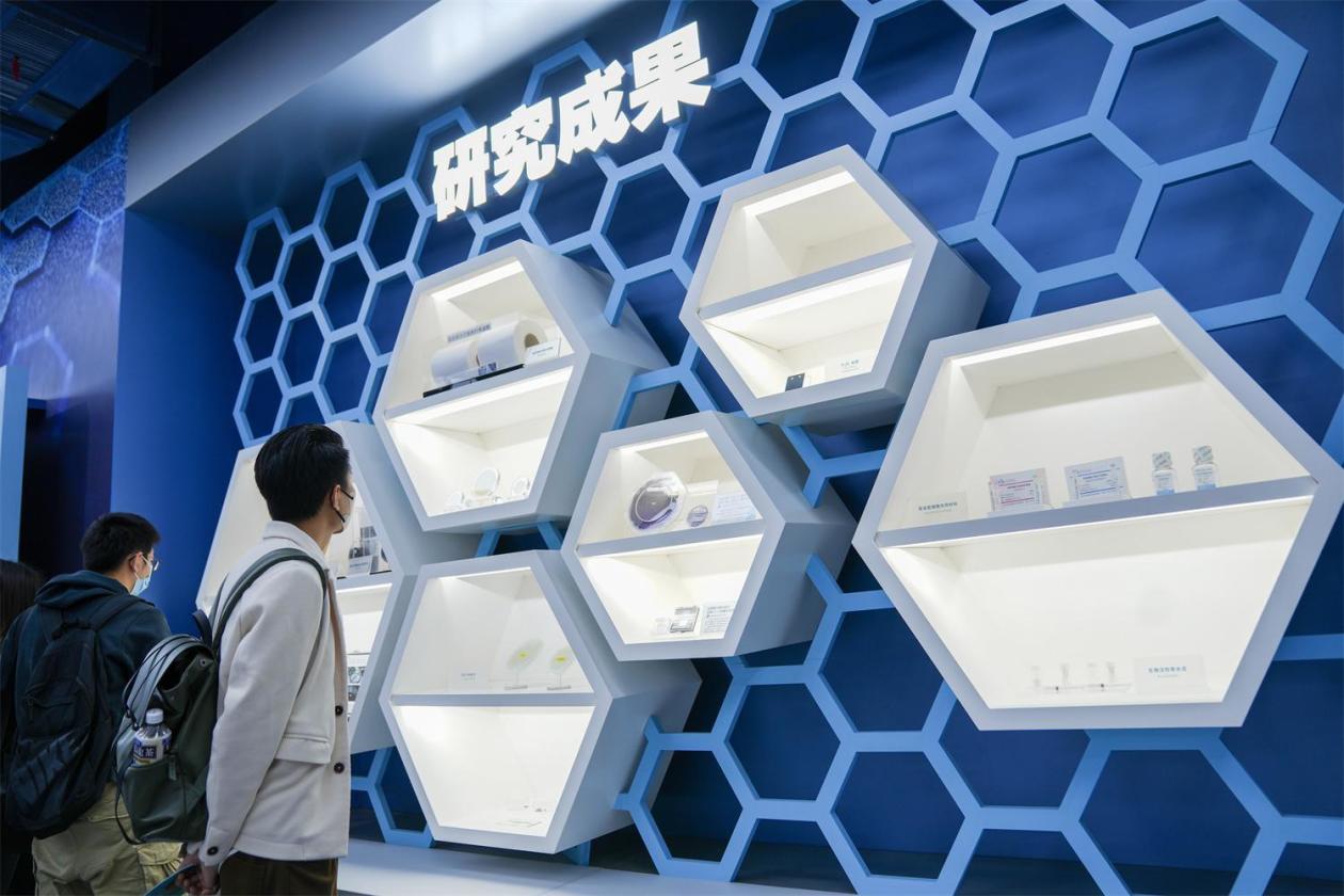 松山湖材料实验室研究成果展示