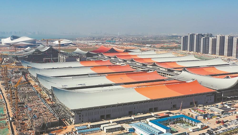 航拍厦门新会展中心. 林梓健 陈元琦 摄