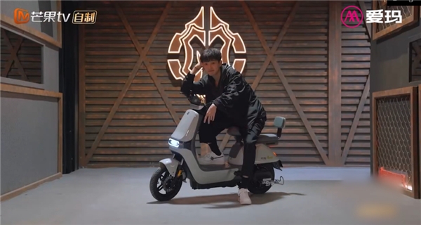 　　图:范世錡同款星动车型