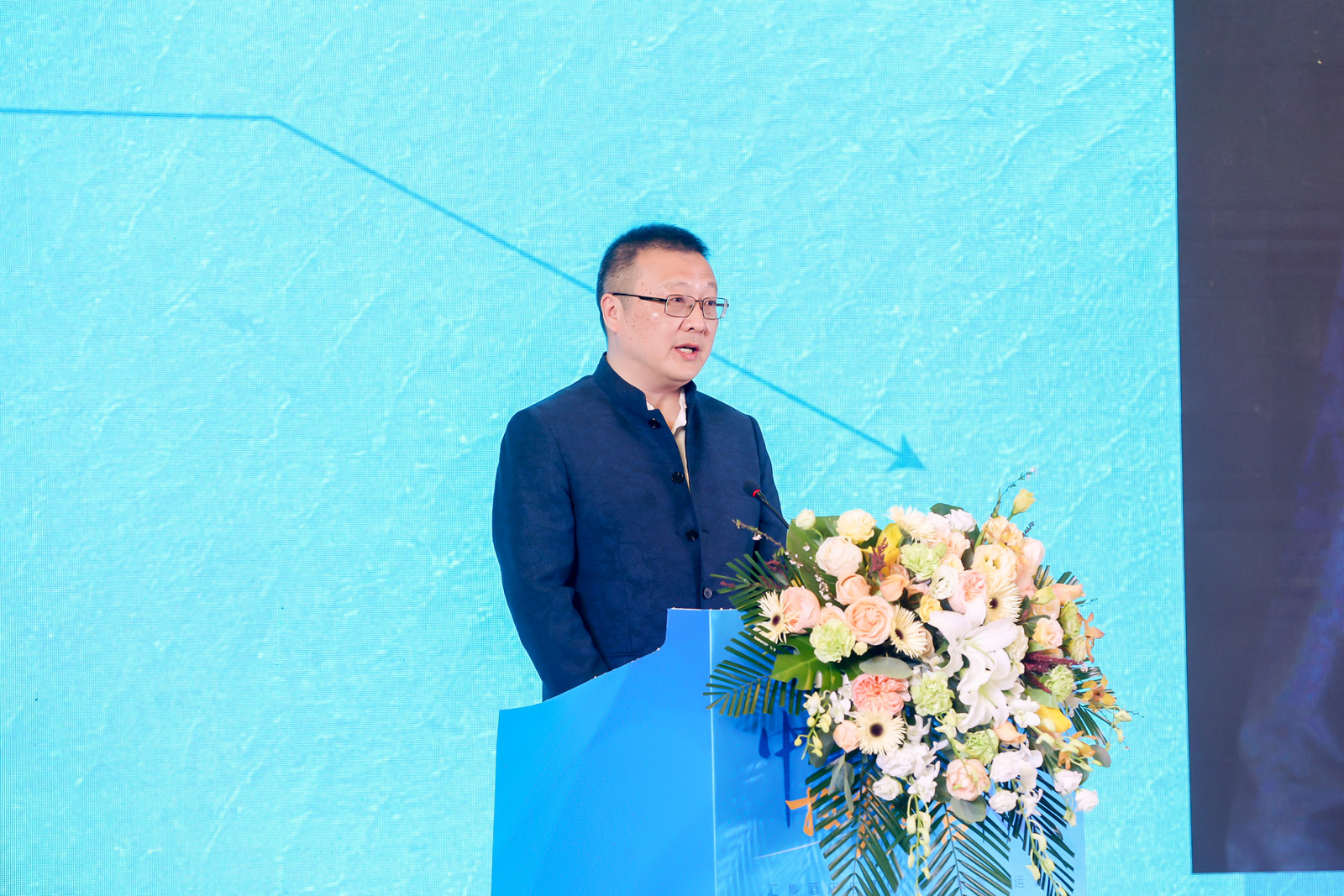 　　图注：杭州东方网升科技股份有限公司董事长乔毅