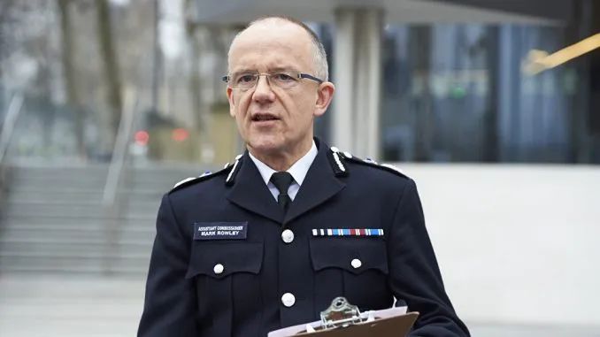 利用警察职权强奸数十名女性,"最恶劣强奸犯"终于被判了! - 37趣闻