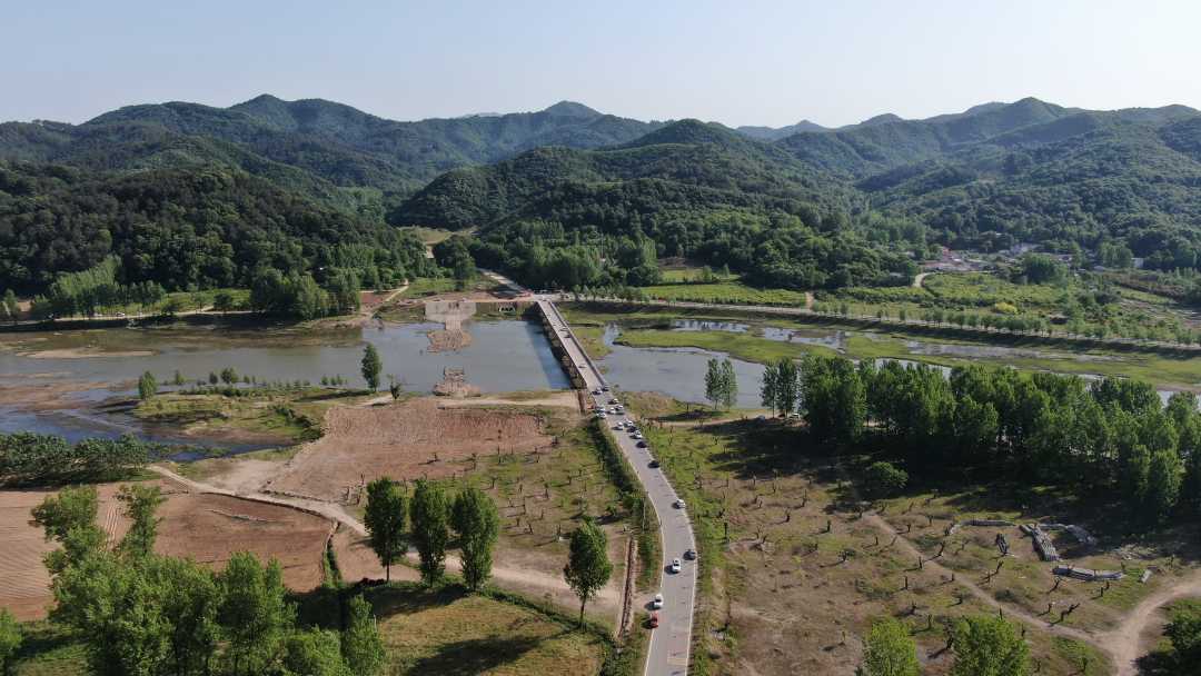 河南驻马店确山县四好农村路绘就美丽乡村新图景