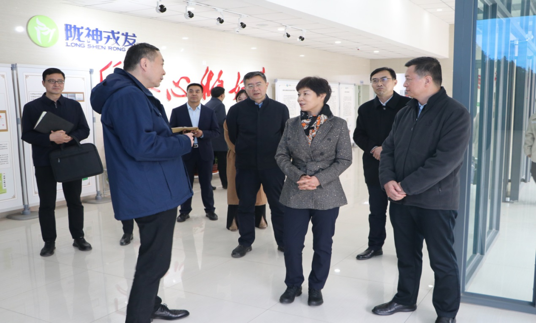 省政府副省长赵金云在甘肃药业集团所属企业陇神戎发调研