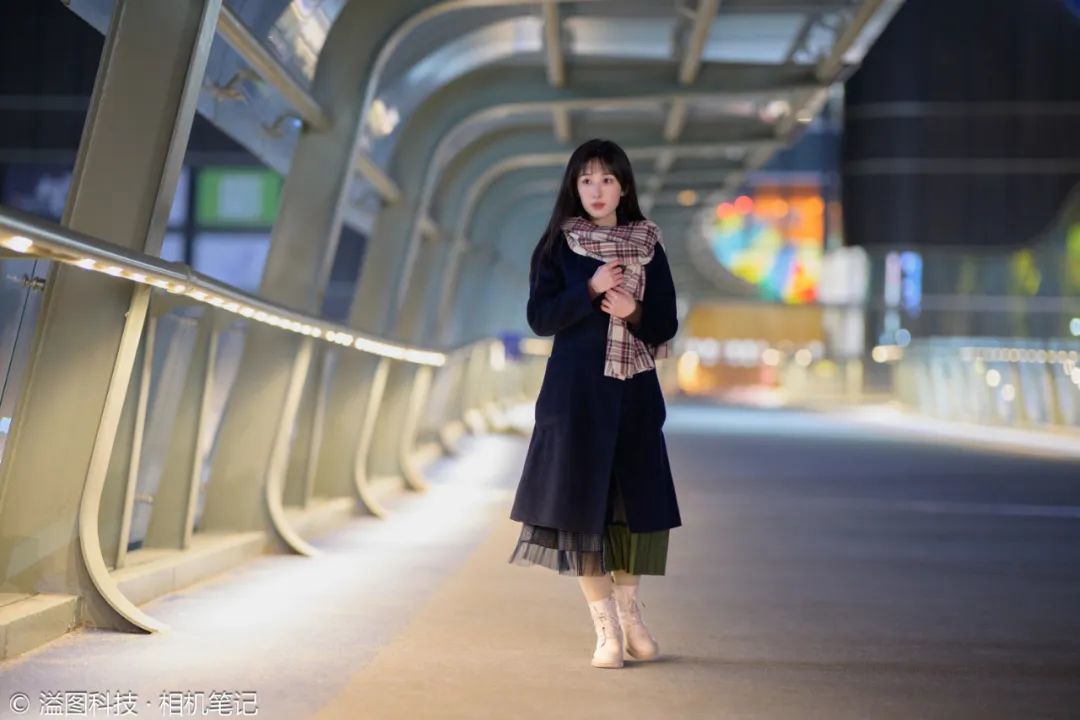 一款超大光圈人像镜头尼康尼克尔z85mmf12s