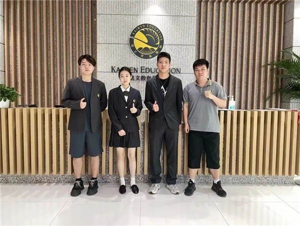 　　Sam和队友在全球范围内含金量最高学术超级碗比赛中晋级全国总决赛