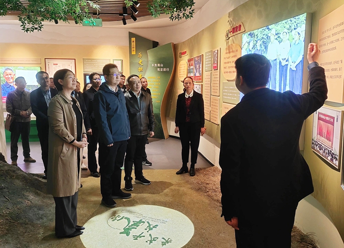 龙岩市委宣传部副部长,市委文明办主任陈杭芹,武平县领导张丽华