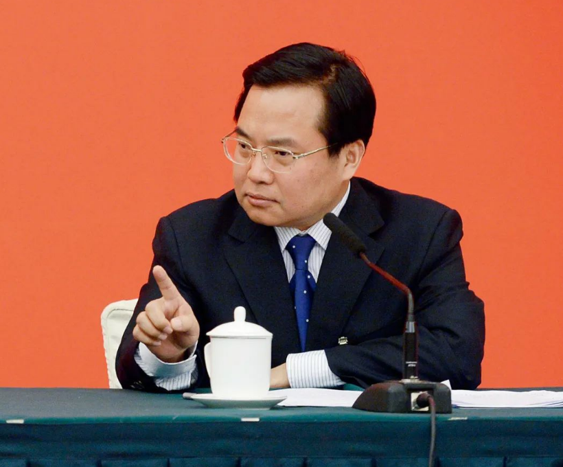 "父亲曾在这打仗流血,我在这贪污受贿"|青岛市_新浪财经_新浪网