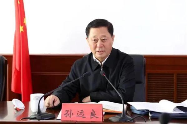 年3月,辽宁省建平县人,在辽宁省工作了近40年,担任过朝阳市委副书记