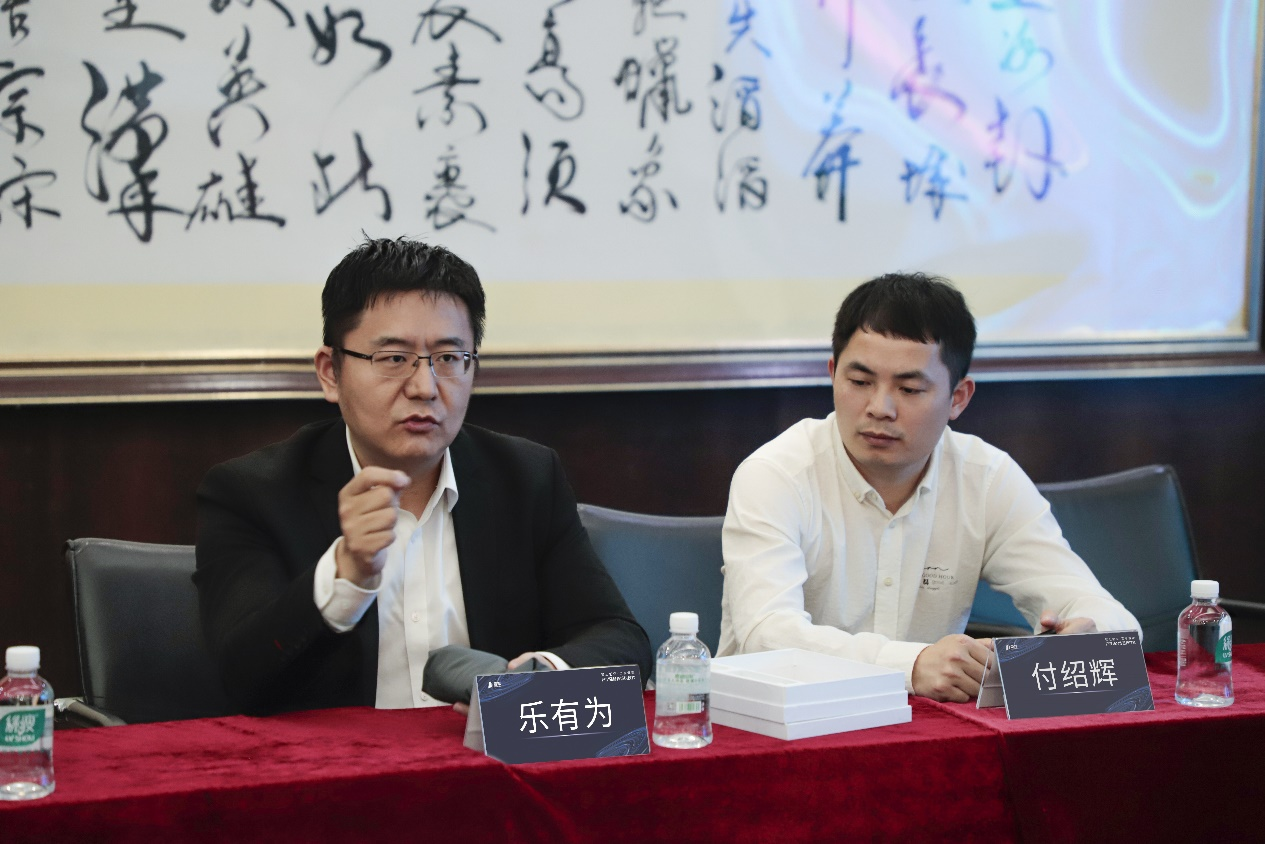 　　深圳市龙岗中心医院泌尿外科副主任医师乐有为发言