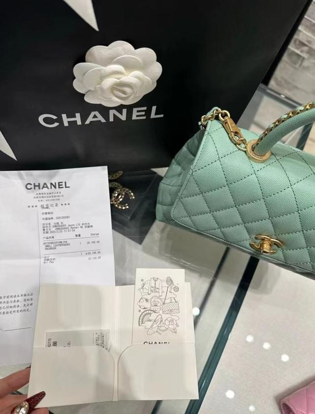 香奈儿回应2万包包15分钟断了，可以到线下门店进行售后评估