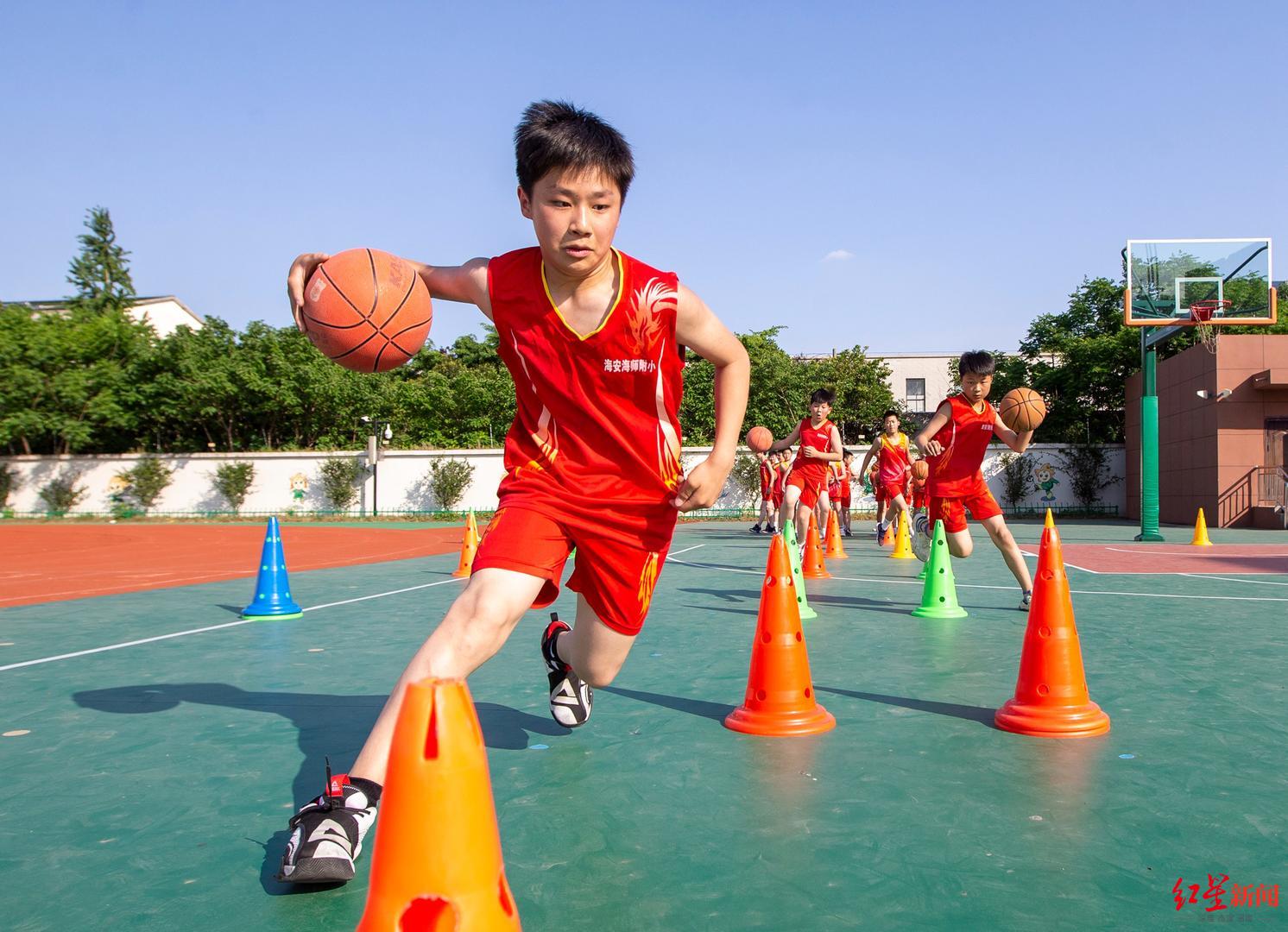 青少年篮球培训怎么选？从基本功到收费标准，一份写给家长的完整指南