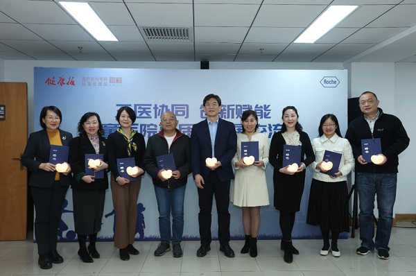 　　儿童医院高质量发展项目启动仪式专家合影