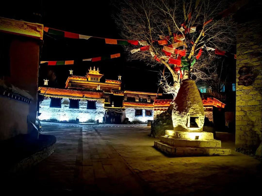 甘孜藏族自治州理塘县仁康古街 &nbsp; &nbsp; (甘孜文旅局供图)