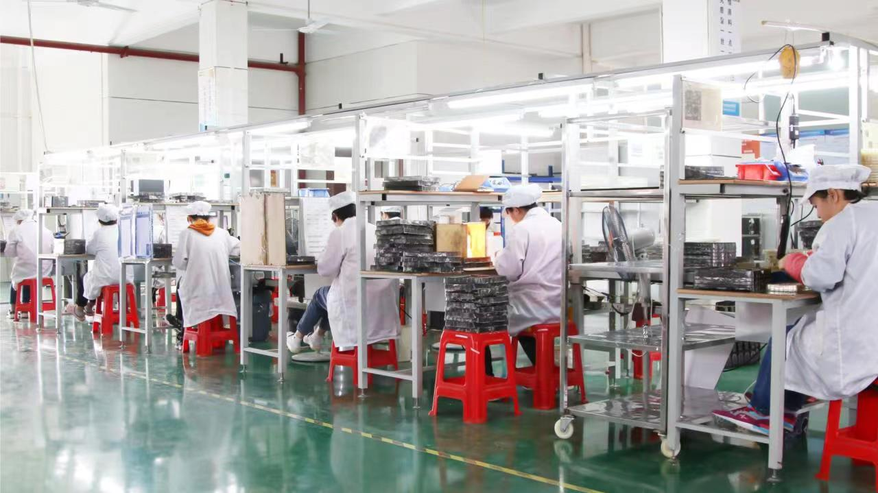 　　图：佛山鑫码电子之前暂停的项目，今年都开始重新启动，订单涌来