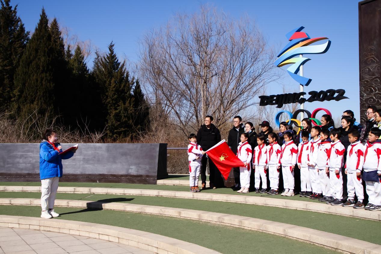 　　中队辅导员贾文贤老师进行动员致辞