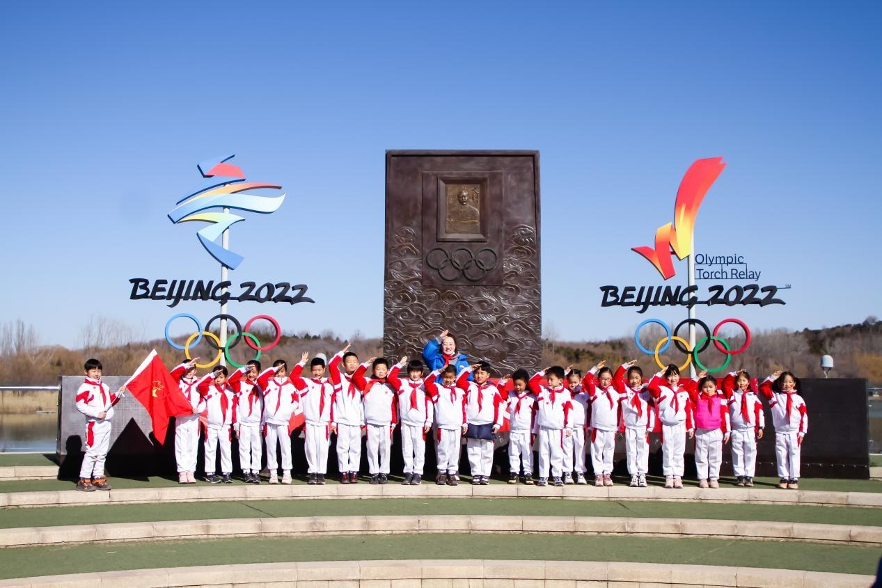 　　中国人民大学附属中学朝阳实验学校二(5)中队少先队课