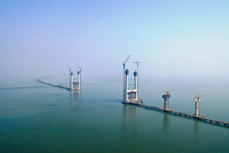 　　深中通道:伶仃洋上的海上巨龙