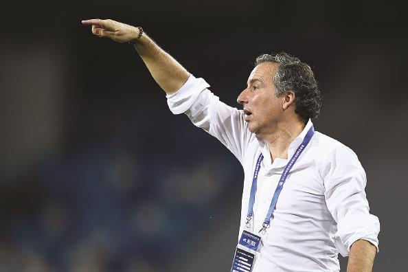 昨天下午,上海海港俱乐部官方宣布,西班牙籍教练哈维尔·佩雷拉将出任