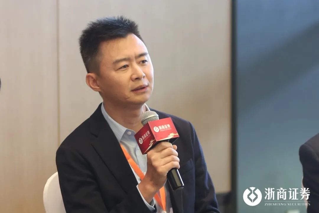 陈洪斌鹏扬基金首席经济学家朱晓明太平资产首席宏观策略◎圆桌观点