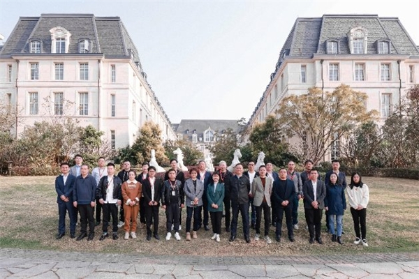 　　图:华为东莞松山湖园区