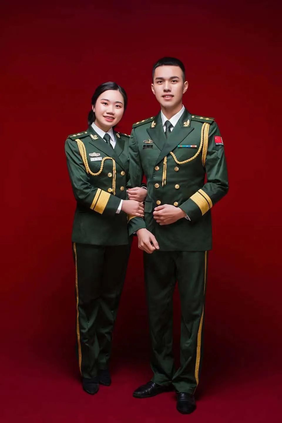 同在一个驻地的我们,比大多数的双军人都要幸运,所以我们也格外珍惜.