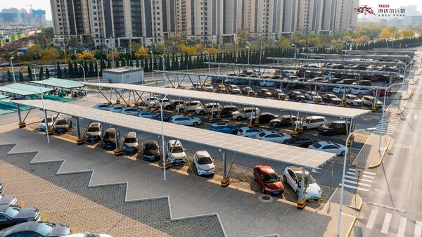 　　智能物联网实时显示电站运行数据