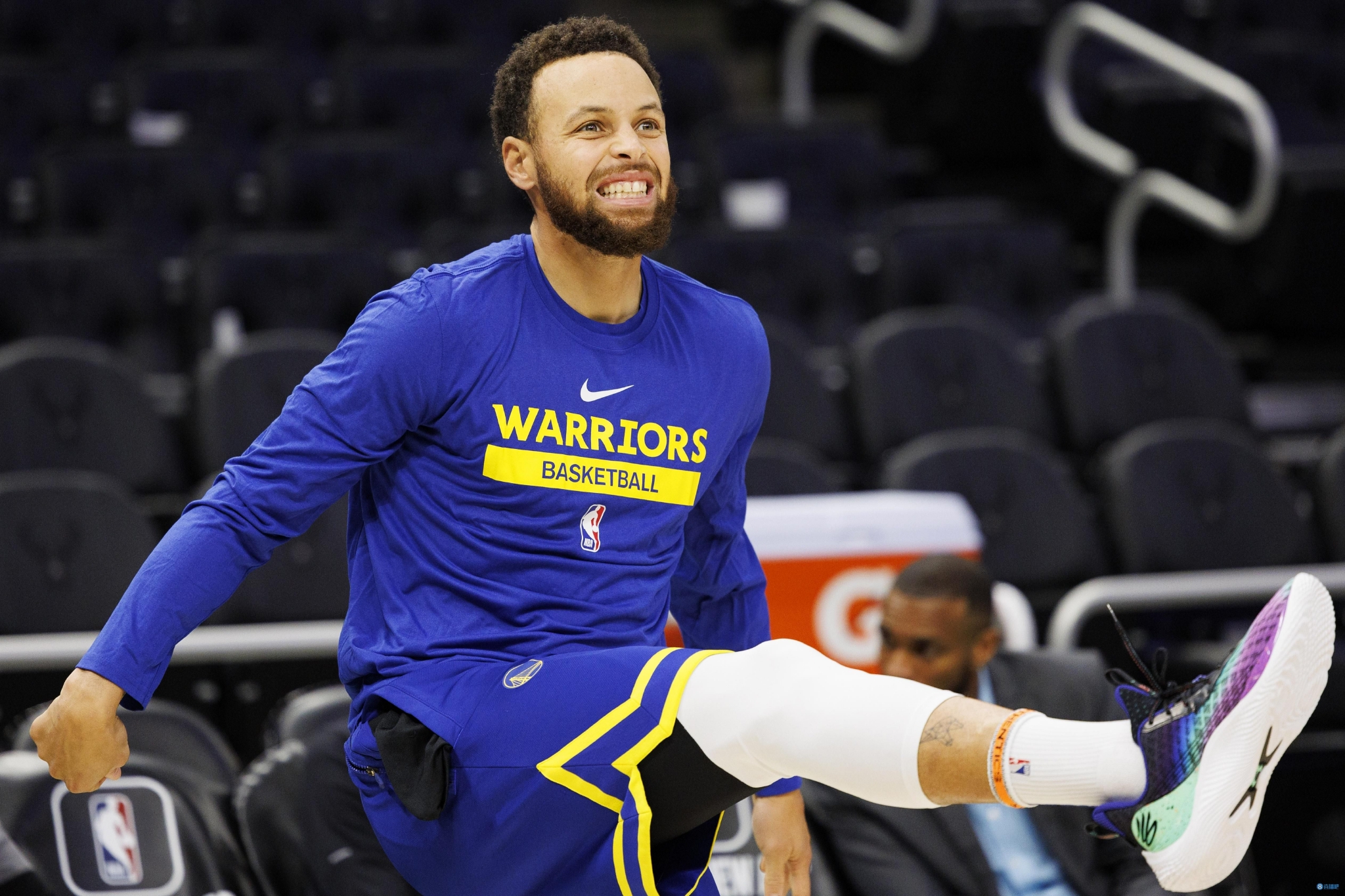 库里:西部竞争激烈 剩下20场 每场每个回合都关键|金州勇士队|nba|斯蒂芬-库里|比赛|勇士_手机新浪网