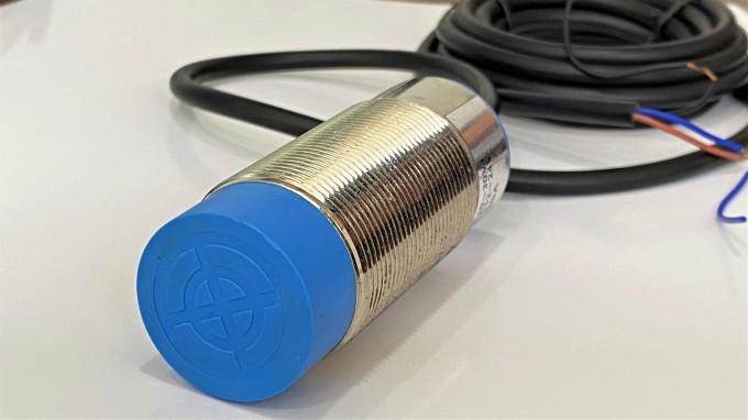 　　电涡流传感器芯片应用