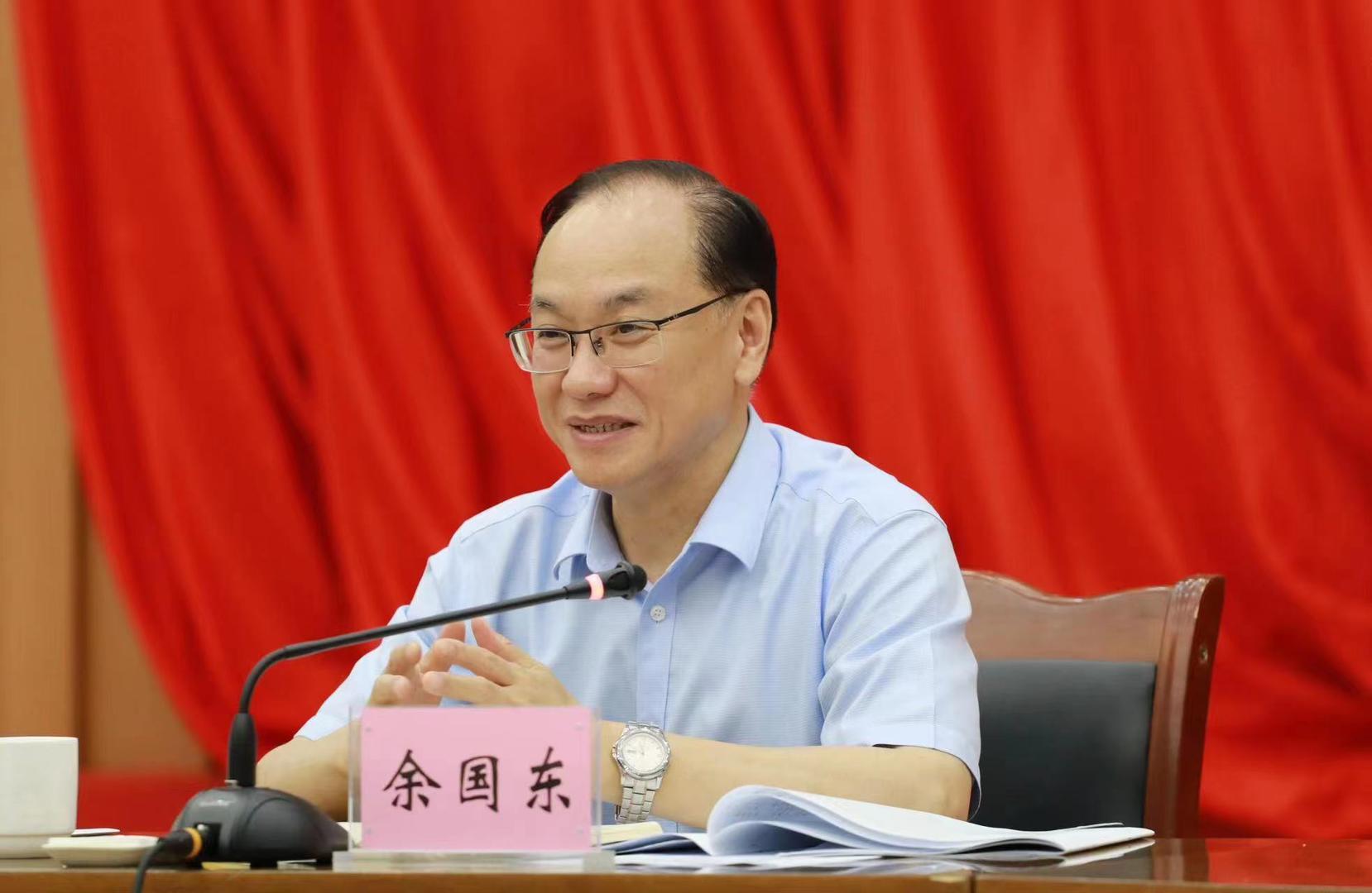 全国政协委员重庆生态环境局局长余国东加强川渝跨界协作守护巴山蜀水