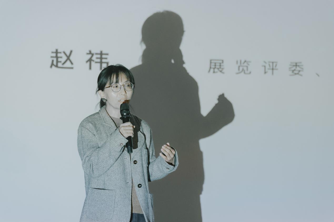 　　北京服装学院首饰设计系副教授、展览评委 赵祎