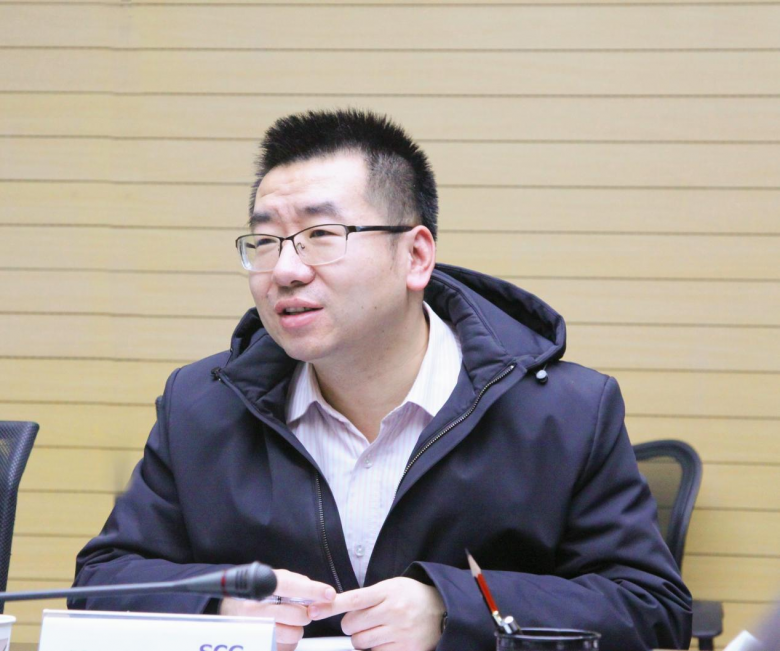 　　咸阳市中级人民法院宣教处处长 吴力