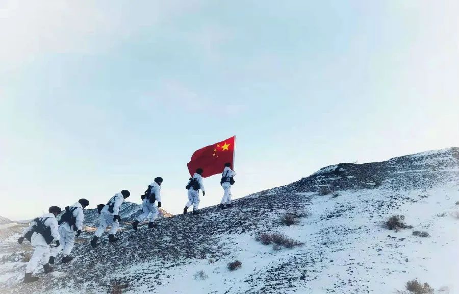 解辛平：新时代的伟大行军——写在习主席提出党在新时代的强军目标10周年之际|习主席_新浪财经_新浪网