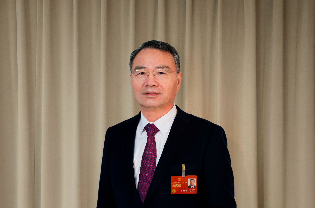 全国人大代表、传化集团董事长徐冠巨 图片来源:企业供图