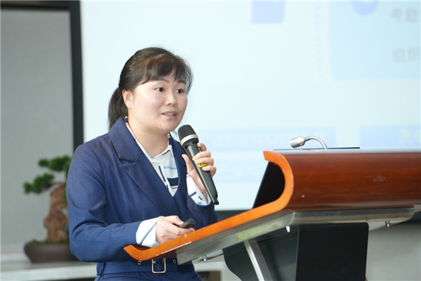 　　薪事力产品总监 康艳