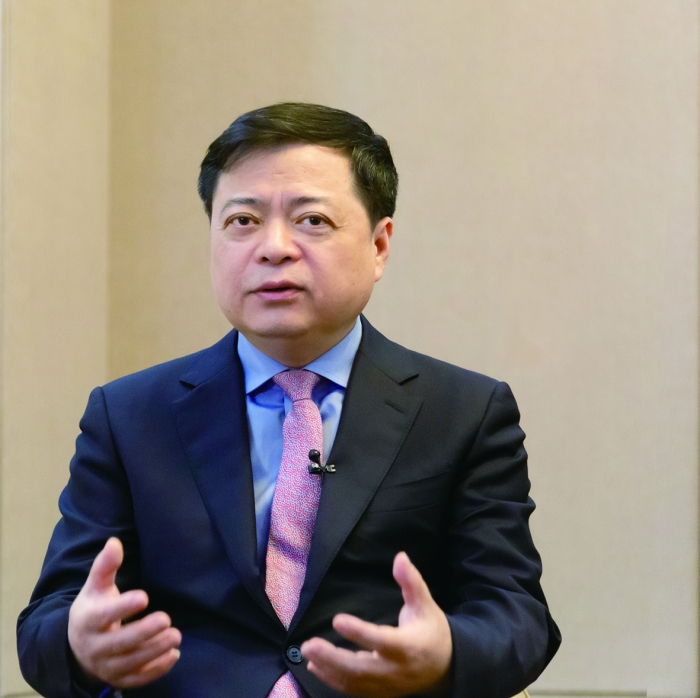 全国政协委员,正泰集团董事长 南存辉