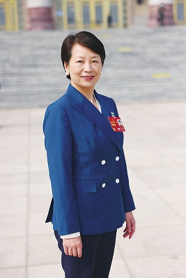 全国人大代表,中国电信股份有限公司湖北分公司党委书记,总经理张敏在