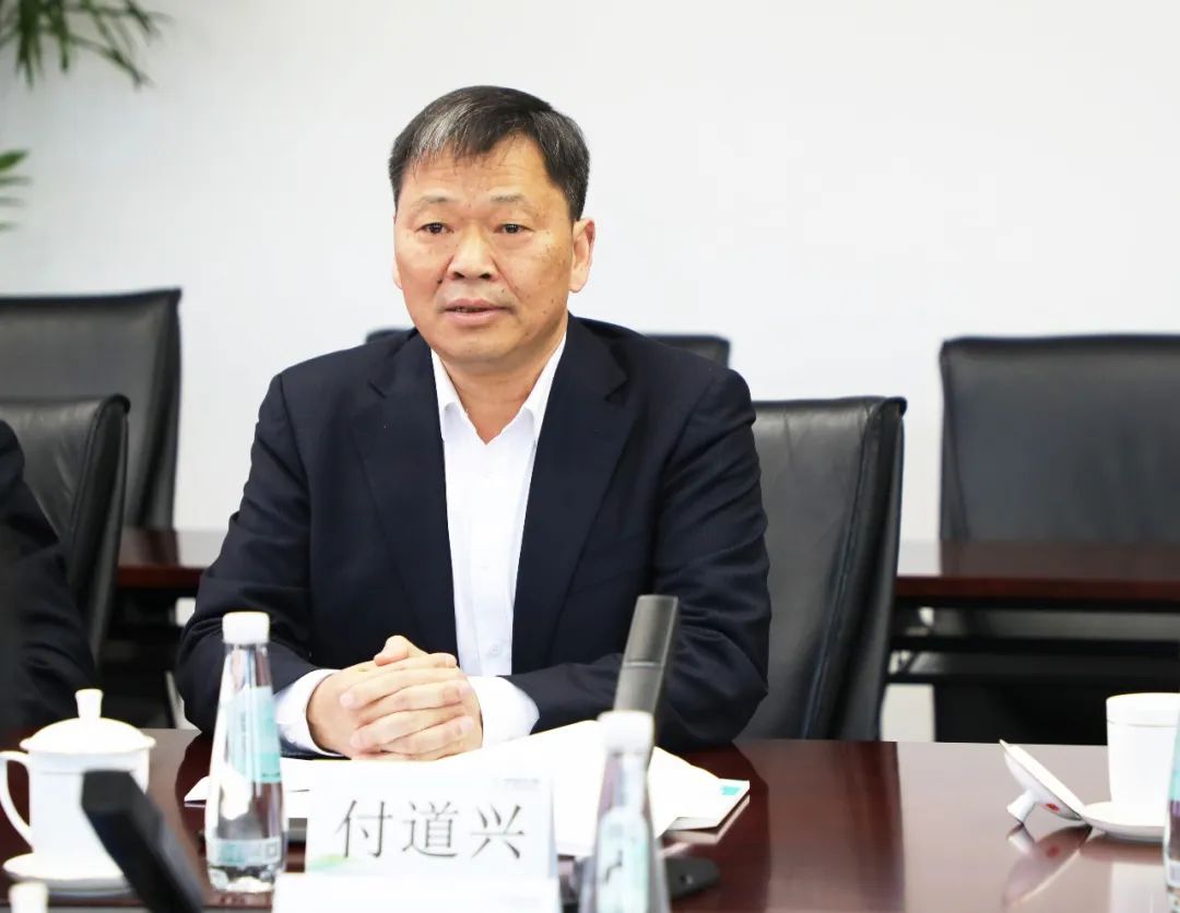 国药集团副总经理,中国生物董事长邓金栋调研天坛生物|中国生物_新浪