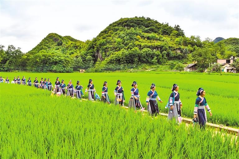 镇宁六马镇的民俗与美景.通讯员 骆鹏飞 摄