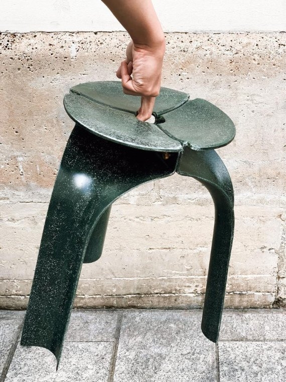 　　“Triplex Stool”实验性家具 受访者提供