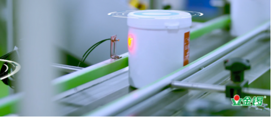 　　金锣生产线ccp点24小时全程电子监控，杜绝不合格产品出厂