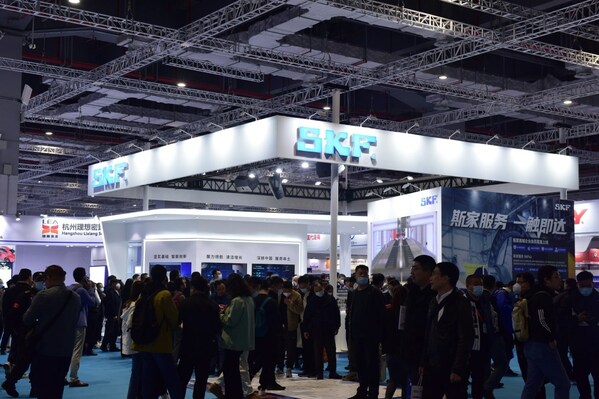 　　斯凯孚展台现场吸引众多客户参观