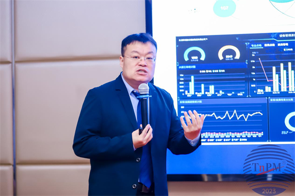 　　中国注册企业高级培训师、中国设备管理协会专家库专家、华谋咨询股份副总经理 车贺威先生