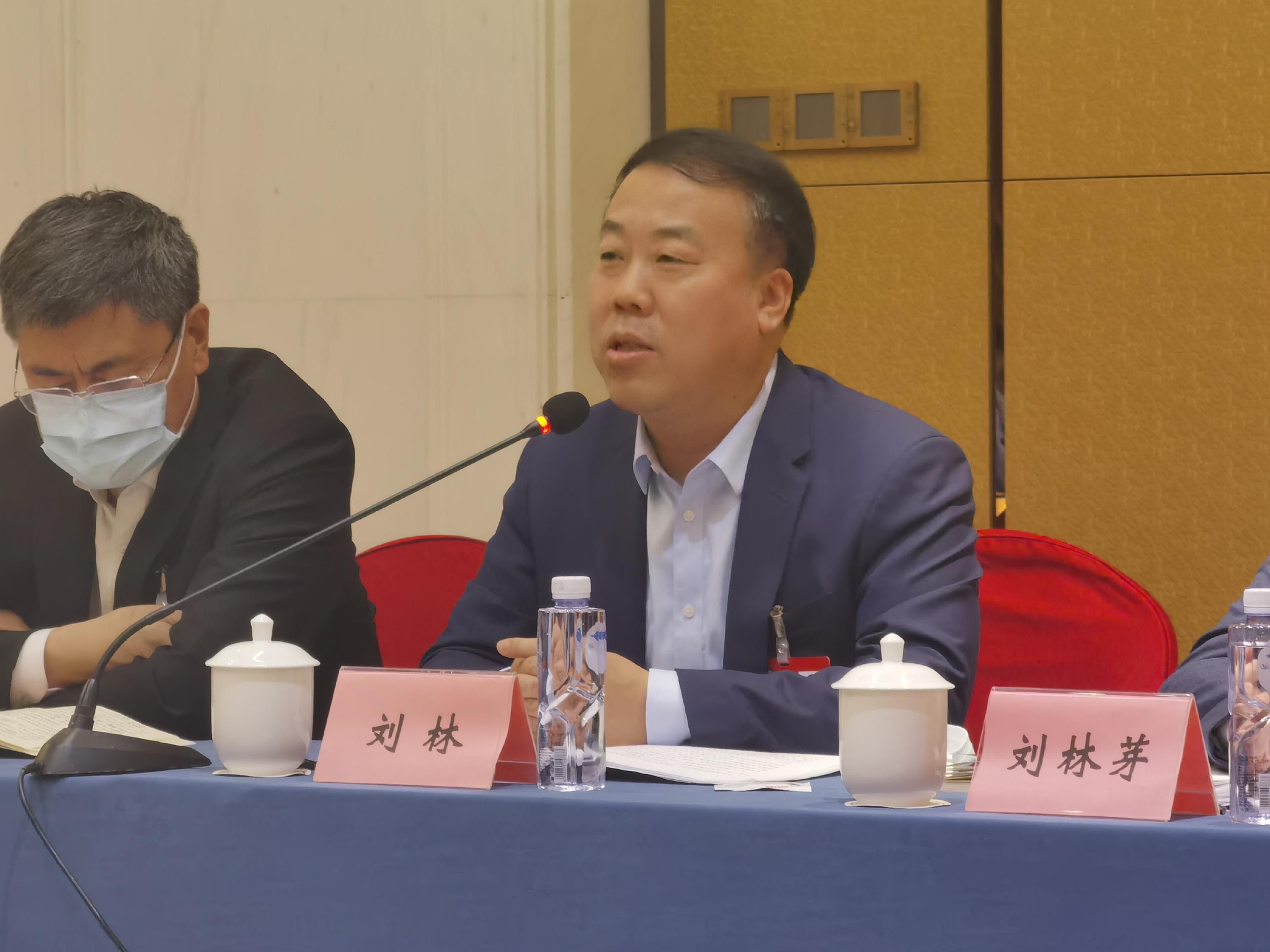 全国政协委员,北京城市学院院长刘林今年带来了相关提案,建议科学研判