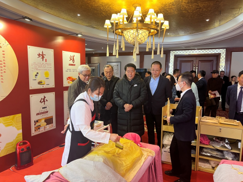 　　(来源：新视线)